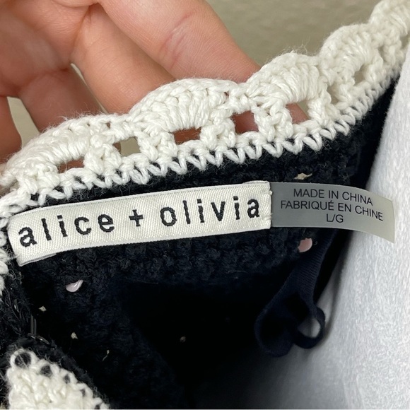 Alice + Olivia Saran Crochet Knit Cropped Halter Top Size‎ Large Women - Picture 8 of 11